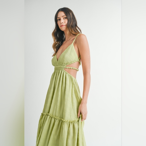 MABLE Cutout Waist Backless Maxi Dress - Picture 5 of 6